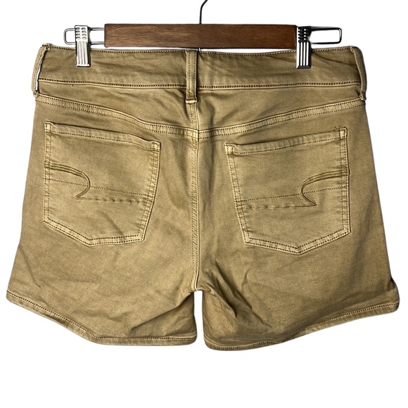 American Eagle Outfitters 🦅 Super Stretch Midi Twill Short in Tan/Khaki - Picture 3 of 5